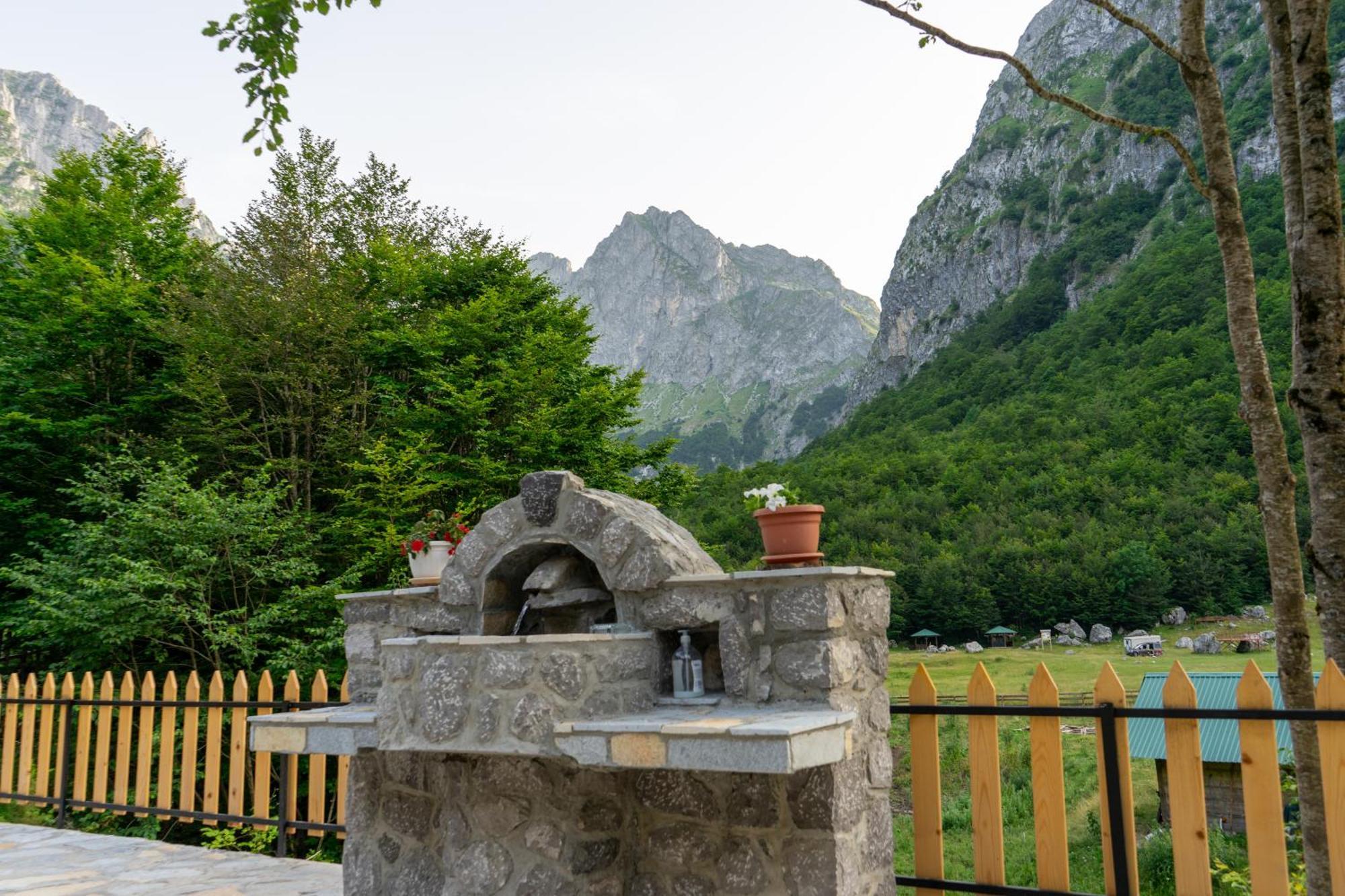 Wildbeauty Grebaje Villa Vuthaj Exterior photo